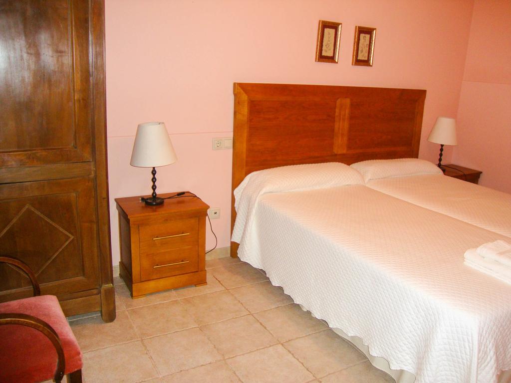 Apartamentos Fandin Ribadeo Quarto foto